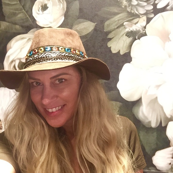 Meet your Posher, Shani - Picture 7 of 7